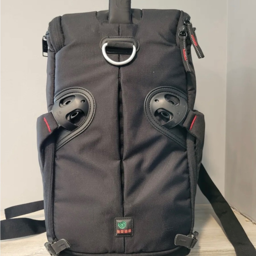 KATA-BAGS 3N1-22 MEDIUM Brand New Without Tags